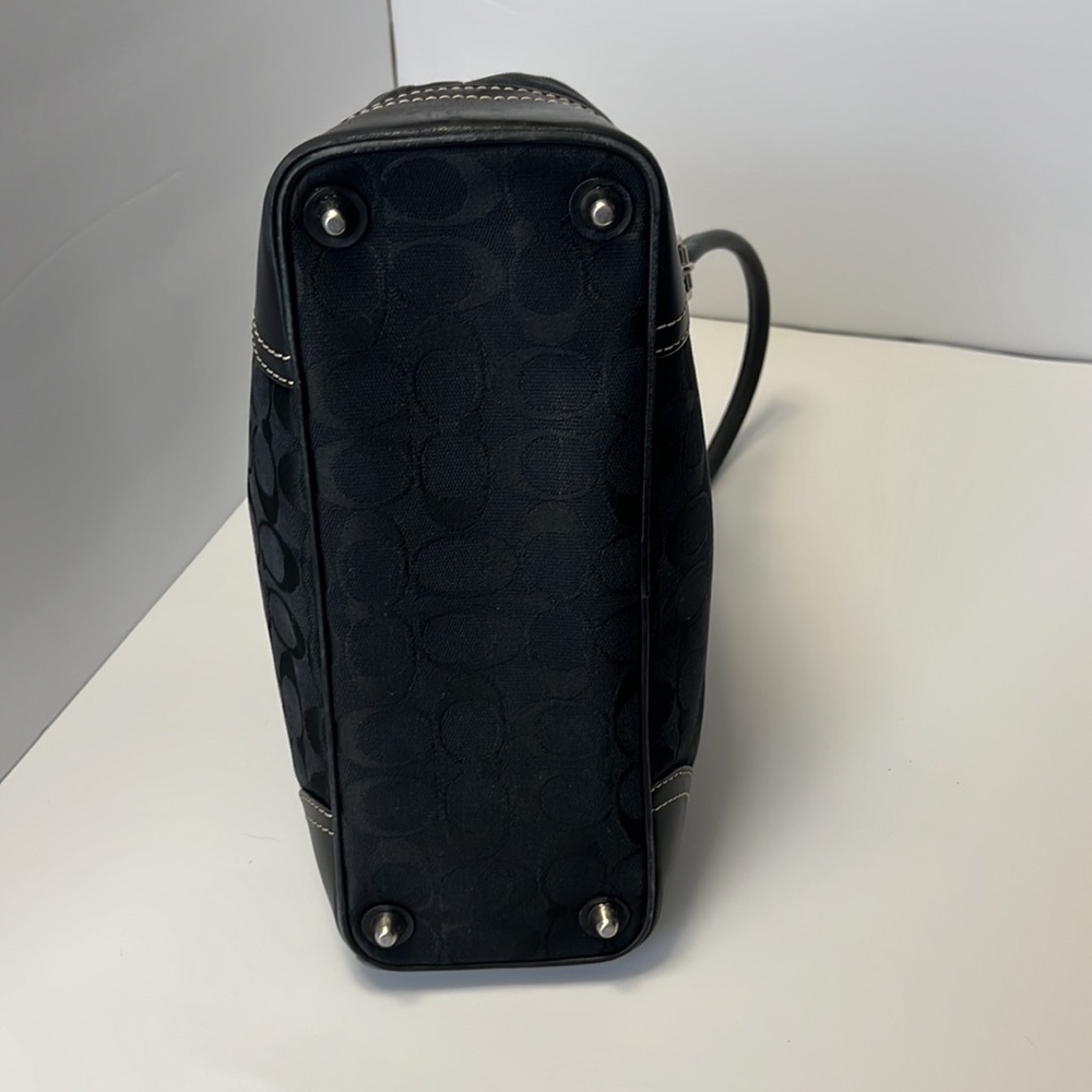 Authentic Coach Black Signature tote F11220 - Picture 10 of 16